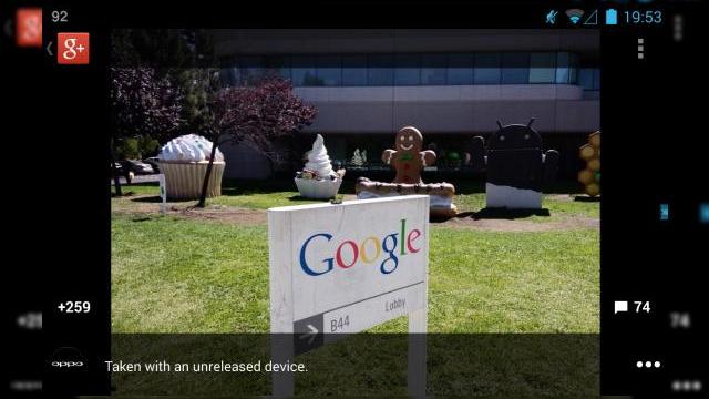 <b>Oppo vizitează sediul Google, noi fotografii cu un terminal misterios apar pe web</b>Se pare că Oppo a fost în vizită la sediul Google, dacă ne luăm după imaginea de mai jos. E vorba de o fotografie realizată cu camera unui misterios terminal al companiei chineze, iar între timp asistăm și la o scăpare de handset via @evleaks,...