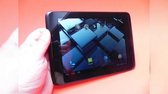 <b>Review Vonino Q8: voluminos dar experiență Android fluentă și conectivitate completă</b>Vonino Q8 este una dintre tabletele ce au ajuns în ultima perioadă pe masa de test a Mobilissimo.ro. Alex se ocupă în mod tradițional de review-urile noastre și va rămâne așa în continuare, dar din cauza aglomerației s-a întâmplat să-mi...