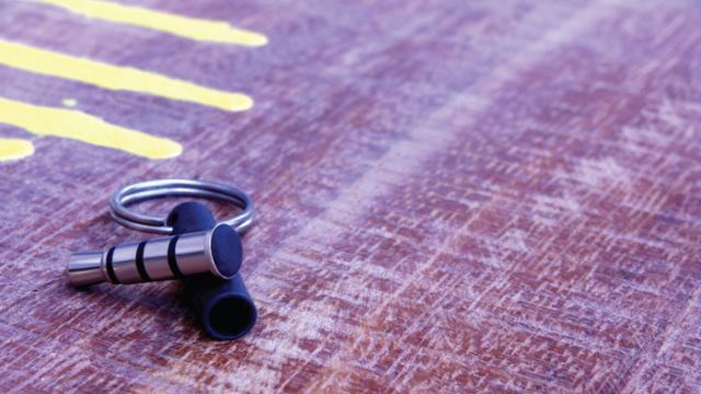 <b>Pressy, un buton fizic În plus pe telefonul tău, sub formă de accesoriu atașabil</b>Iată că pe Kickstarter găsim o nouă inițiativa interesantă legată de telefoanele mobile, de această dată un accesoriu la care nu ne-am și gândit. E vorba despre Pressy, care probabil că va ajunge un produs real, de vreme ce a atins deja de 6...