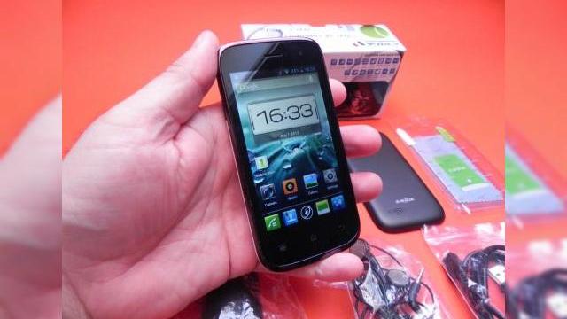 <b>E-Boda Storm V100 unboxing: telefon dual core dual SIM cu preț foarte bun (Video)</b>Atunci când am pus mâna prima oară pe E-Boda Storm V100 m-am gândit imediat că acesta ar fi un rival pe măsura lui Allview P5 Alldro, în ciuda diagonalei puțin mai mici. Acest device a fost lansat în luna iulie și costă 599.90 lei pe site-ul...