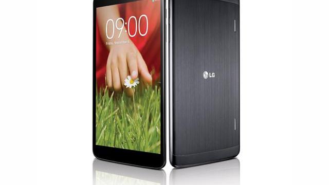 <b>LG Își anunță oficial prima tabletă după 2 ani: LG G Pad 8.3</b>Au trecut aproximativ 2 ani de la ultima tableta LG, Optimus G Pad, cu varianta LTE lansată ceva mai târziu. Am fi crezut că LG a renunțat de tot la acest segment, dar iată-i cu un nou produs de acest gen, pe care îl așteptam de fapt la IFA. Acesta...