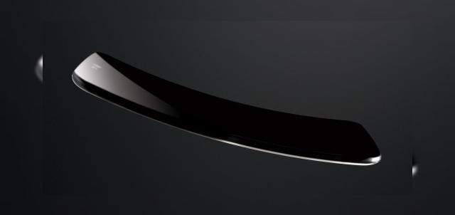 <b>LG G Flex, un nou smartphone curbat apare În randări proaspete</b>După Samsung Galaxy Round era cazul că și LG să răspundă cu un handset curbat, iar acest model a apărut astăzi pe web sub formă de randare. E vorba despre LG G Flex, pe care îl puteți admira mai jos. &nbsp; &nbsp; Cu un nume ca Flex, LG promite...