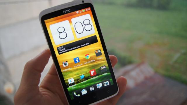 <b>Amazon ar putea Încheia un parteneriat cu HTC pentru producerea de smartphone-uri Kindle</b>în ultimul timp am auzit multe zvonuri cu privire la faptul că Amazon este pregătită să intre pe piața smartphone-urilor. De fapt, acest zvon circulă de mai mulți ani, dar potrivit unui raport Financial Times, acum este perioada propice ca cei de...