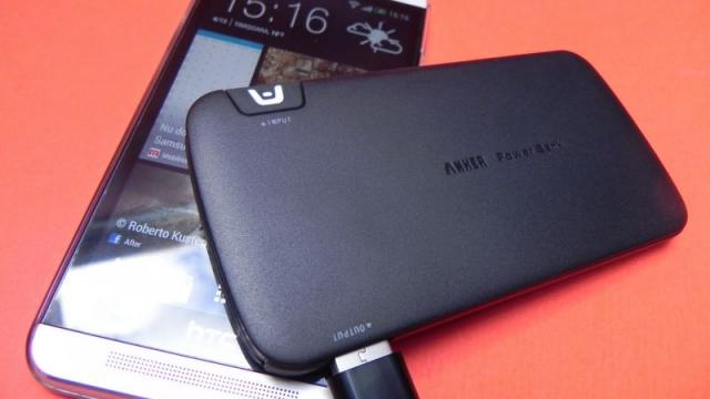 <b>Review baterii externe Anker Astro Slim 2 și Astro 3 de la EasyCharge.ro + Concurs: puteți câștiga bateriile! (Video)</b>La Mobilissimo.ro mai facem din când în când și review-uri pentru accesorii de telefoane și tablete, cum e cazul bateriilor externe de mai jos. E vorba aici despre 2 baterii externe Anker, o marcă americană și aflați că aceste două modele pot...