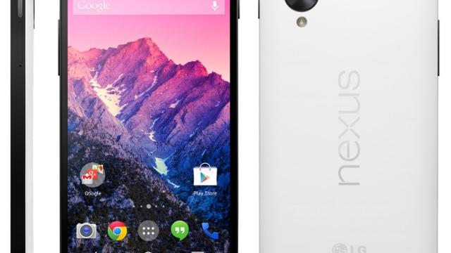 <b>Nexus 5 apare pe alb; de data aceasta vine și cu o posibilă dată de lansare - 1 noiembrie</b>Se pare că imaginile cu noul Nexus 5 continuă să apară într-un număr foarte mare pe internet. Dacă ieri am avut ocazia să vedem device-ul pe negru, acum, tot prin intermediul contului de twitter @evleaks o imagine cu Nexus 5 pe alb și-a făcut...