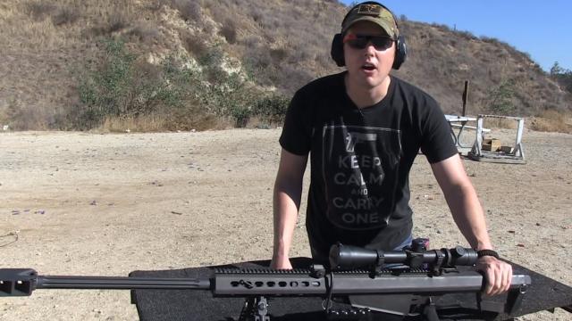 <b>iPad Air supus unui test de rezistență extrem; totul văzut prin Google Glass</b>Se pare că noul iPad Air nu scapă de un &ldquo;mic&rdquo; test de rezistență realizat de către Richard Ryan. Tableta iPad Air va face față unui atac în care arma folosită este o pușcă cu lunetă semi-automată&nbsp;Barrett cu calibrul 50....