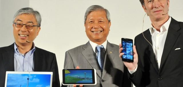<b>CEO-ul Acer, J.T Wang demisionează; Va fi Înlocuit de președintele companiei, Jim Wong În 2014!</b>După ce CEO-ul HTC a decis să predea o parte din funcțiile sale altor oficiali, iar ieri BlackBerry a rămas fără CEO, iată că și Acer pășește pe acest tărâm nesigur, schimbând CEO-ul aproape de finalul anului. &nbsp; Astfel, CEO-ul Acer,...