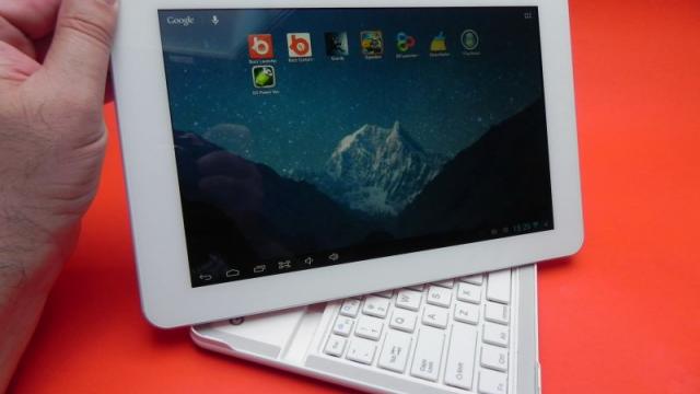 <b>Goclever Orion 101 review: tastatura accesoriu binevenită la pachet, lag-ul strică atractivitatea produsului (Video)</b>Goclever Orion 101 se număra printre tabletele testate de noi în ultima vreme, acesta fiind primul model al acestui brand cu care luăm contact. E vorba aici despre un model de 10.1 inch cu tastatura Bluetooth la pachet și căști incluse. Prețul sau...