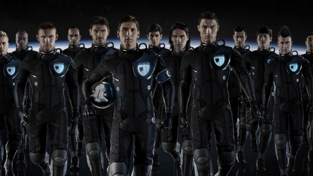 <b>Messi și Cristiano Ronaldo În aceeasi echipă În noua reclamă Samsung Galaxy 11 (Video)</b>Nici nu putem să ne imaginăm suma pe care au încasat-o fotbaliștii din reclama de mai jos, pentru a apărea împreună în aceeași echipă. Tema campaniei Messi&#39;s Galaxy 11 este ca fotbalistul argentinian isi alcatuieste un 11 perfect, în care e...