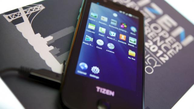 <b>Samsung Își pregătește o despărțire de Google? Toate mizele pe Tizen OS din februarie!</b>Ideea unui Samsung care se desparte de Google a apărut de ceva vreme și la un moment dat se vehicula și un zvon că Samsung ar vrea să cumpere Android de la Google. Acum urmează mai degrabă o părăsire a acestui ecosistem, dacă ne luăm după...