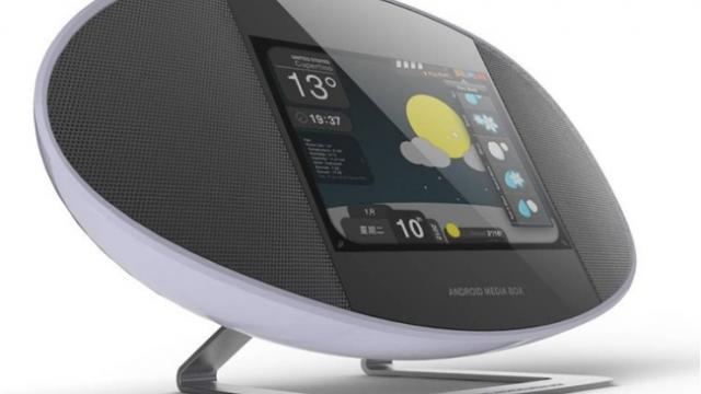 <b>Ampeq SoundPad 2 e probabil cel mai sexy media player, vine cu difuzoare de 3 W</b>în cazul în care nu știați, Android nu este un OS limitat doar la tablete și telefoane, ci el rulează și pe ceasuri, set top box-uri și chiar și playere media precum cel de mai jos. Pe numele său Ampeq SoundPad 2, acest device este unul dintre...