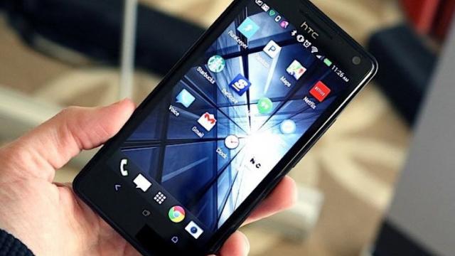 <b>O privire În detaliu asupra prototipului HTC One, acum după ce cunoaștem reala sa Înfățișare</b>Cu toții suntem conștienți de caracterul important pe care îl are capacitatea unei companii, de rangul HTC, în a menține modelele aflate încă în stadiul de prototip departe de ochii curioși. Astfel este cazul și cu modelul One, de asemenea...