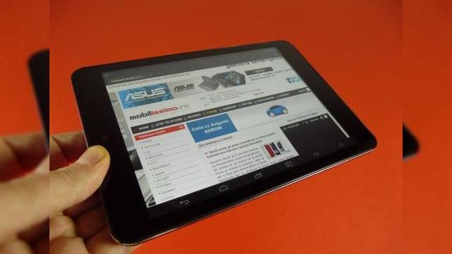 <b>Review E-Boda Revo R85: preț mai mic decât rivalii, audio rezonabil, unele bug-uri strică experiența de utilizare (Video)</b>La finalul lui 2013 am avut ocazia de a testa o tabletă E-Boda cu un format ce amintește de iPad Mini și de alți 2 rivali locali: Allview Viva Q8 și i8. Revo R85 a fost lansat în noiembrie și costă 649 lei la eMAG.ro. Terminalul are o carcasă din...