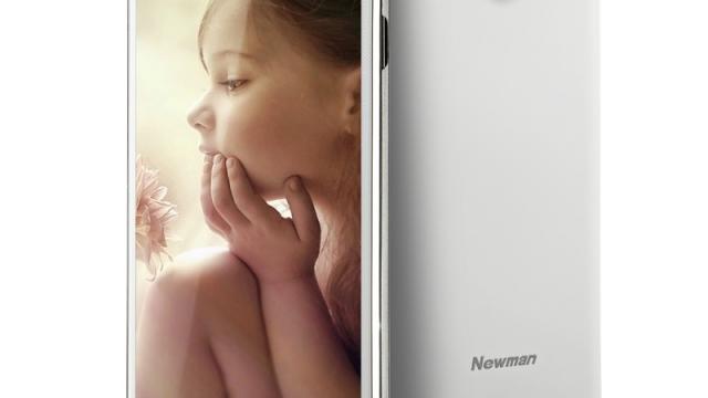 <b>Newman K2S lansat oficial, un phablet octa core cu ecran de 5.5 inch la preț de 310 dolari</b>Cele mai atractive prețuri pentru terminale high end vin din China, astfel că azi luăm contact cu un phablet octa core cu ecran de 5.5 inch, care vine cu preț accesibil și dotări bune. E vorba despre Newman K2S, pe care îl puteți vedea mai jos....