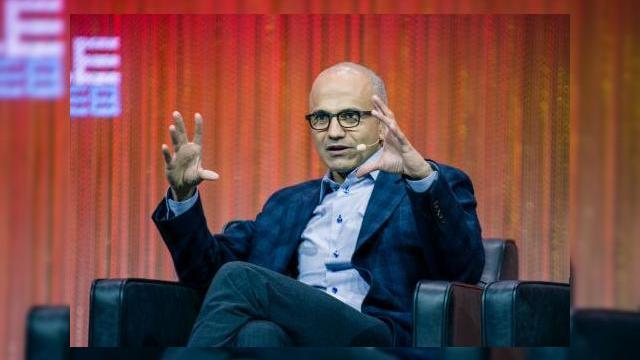 <b>Avem CEO pentru Microsoft! Bloomberg afirmă că Satya Nadella ar fi favorit pentru această poziție</b>Cei de la Bloomberg par destul de siguri că Satya Nadella, șef al Microsoft Cloud și Enterprise va fi noul CEO al companiei, înlocuindu-l pe Steve Ballmer. Aceasi articol afirmă și că directorii Microsoft iau în calcul înlăturarea lui Bill Gates...