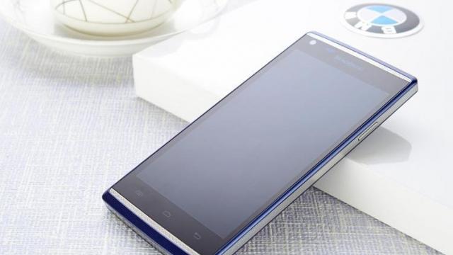 <b>Mai există music phone-uri! Koobee Muse M1 este un telefon entry level cu abilități muzicale</b>Iată încă o firmă din China al cărei nume îl vom uita în maxim 3 zile, dar care livrează un terminal cu atribute speciale. E vorba despre Koobee și noul său telefon entry level Muse M1. &nbsp; Handsetul costă doar 148 de dolari și este dotat...