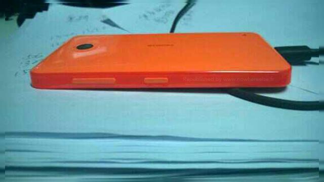 <b>Nokia X/ Normandy va debuta În martie În India, sub branding Asha</b>Ei bine, după atât de multe zvonuri despre Nokia X, zis și Normandy acum primim și confirmarea că el va fi un terminal din seria Asha. Aparent el va debuta în India în martie, sub acest branding. &nbsp; Confirmarea vine de la un director executiv...