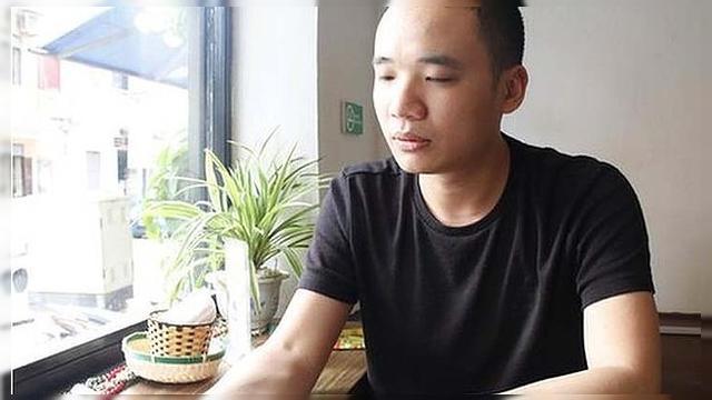 <b>Iată povestea din spatele lui Flappy Bird și a retragerii sale; Cine este Nguyen Ha Dong?</b>în acest weekend s-a vorbit numai despre Flappy Bird și retragerea sa din App Store și Google Play Store. Enervat de critică și viralitatea legate de produsul său, Nguyen Dong, dezvoltatorul acestui joc a retras titlul din magazinele de aplicații....