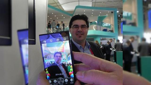 <b>MWC 2014: Hands on cu Allview X1 Xtreme - preview al flagshipului 2014 de la Allview (Video)</b>Anunțat oficial în urmă cu mai puțin de 2 săptămâni, Allview X1 Xtreme a impresionat prin specificații și acum luăm contact direct cu acest device cu ocazia Mobile World Congress 2014. Ca în fiecare ediție din ultimii ani și Allview are un...