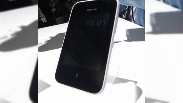 <b>MWC 2014: Nokia Asha 230 video hands-on; cel mai ieftin terminal Nokia cu touchscreen</b>Pe lângă noile terminale din gama X, ce rulează o versiune de Android modificată aproape în totalitate, finlandezii de la Nokia au prezentat și un nou device cu touchscreen din gama Asha. Acesta se numește Asha 230 și va fi disponibil pe piață...