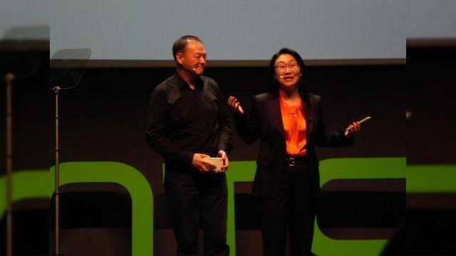 <b>MWC 2014: Iată (mini) conferința de presă integrală de la HTC - debutul lui HTC Desire 816 și Desire 610 (Video)</b>Nu mi-am ascuns dezamăgirea legată de conferința HTC de ieri de la MWC 2014, prin ultima propoziție postată în cadrul live blogului. Mă așteptam la mai mult, mai cuprinzător și mai inovator, dacă pot spune așa. A devenit clar că pe 25 martie...