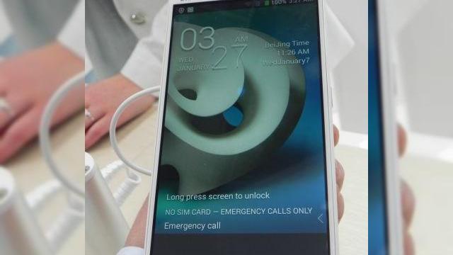 <b>MWC 2014: ZTE Grand Memo II LTE hands on preview - phablet ultrasubtire cu ecran de 6 inch</b>ZTE și-a făcut simțită prezența la MWC 2014 prin intermediul unui phablet ultrasubtire cu ecran de 6 inch -&nbsp;pe nume ZTE Grand Memo II LTE, pe care a pus mâna trimisul nostru la fața locului, Zsolt Tamassy. El a realizat un clip hands on pe...
