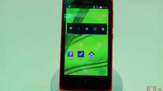 <b>Nokia X, modedul bazat pe sistemul de operare Google, rulează o alternativă la interfața standard chiar În cadrul standului oficial al evenimentului</b>V-am prezentat cu ocazia evenimentului de la Barcelona evenimentul de lansare Nokia ce &nbsp;s-a referit la lansările terminalelor cu Android și cele din Gama Asha. Apoi, v-ați putut face o idee despre modul în care finlandezii au gândit înterfața...