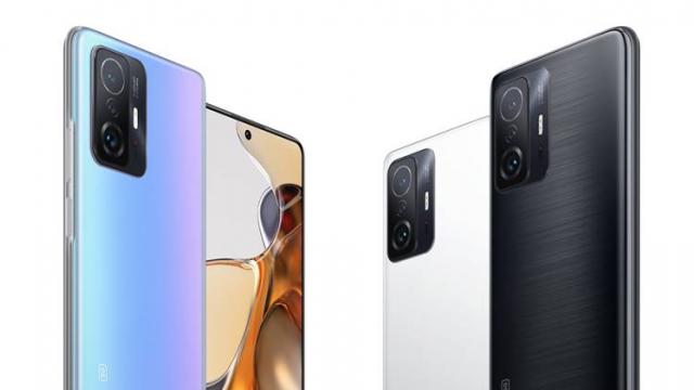 <b>Turul Magazinelor #1171: Cel mai ieftin laptop cu procesor Ryzen 3, Xiaomi 12 şi 11T cu sute de lei reducere, TV OLED sub 5000 lei</b>Azi, 11 octombrie a început o nouă ediţie de Stock Busters la eMAG, ocazie cu care găsim telefoane şi electrocasnice la preţuri bune. Am strâns din ele în Turul Magazinelor, ajuns la episodul #1171 şi am găsit şi un aspirator robot Xiaomi sub 900 lei