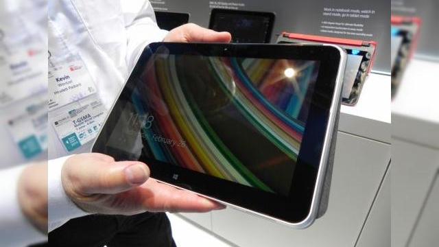 <b>HP ElitePad 1000 hands on preview: o tabletă pentru utilizatorul profesionist (Retro MWC 2014 - Video)</b>HP a participat la MWC 2014, unde a adus câteva tablete atractive cu Windows 8, nu doar modele VoiceTab. în clipul de mai jos vedem o sumedenie de device-uri HP, dar se remarcă un model foarte interesant, pe numele său HP ElitePad 1000. &nbsp; Acest...
