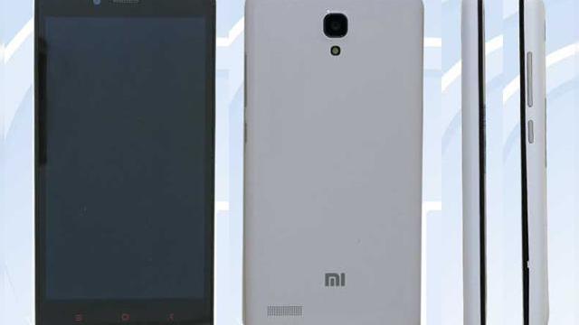 <b>Xiaomi are un nou telefon de buget cu procesor octa core, iată o imagine cu acesta de la autoritatea de certificare din China!</b>Xiaomi nu se sfiește niciodată să pună prețuri low end pe modele care pe unele piețe ar fi midrange sau chiar high end. Un nou model din gama accesibilă a acestei companii e gata de prime time, iar între timp el este fotografiat și testat de...