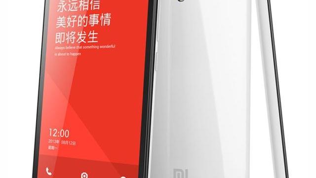 <b>Xiaomi Redmi Note dezvăluit oficial În China; phablet de 5.5 inch cu prețuri Începând de la 128$</b>în cursul zilei de ieri, cei de la Xiaomi au lansat oficial un nou device foarte accesibil ce dispune de un display de 5.5 inch, intrând astfel în categoria phablet-urilor. Device-ul va fi cunoscut sub numele Hongmi Note în China, urmând ca la nivel...