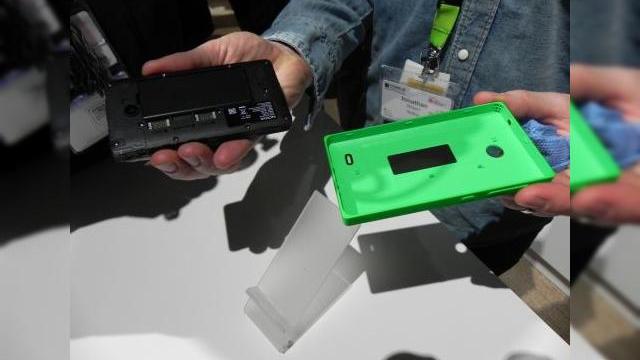 <b>Nokia X are stocurile epuizate În China În doar câteva minute</b>Cu câteva zile în urmă vă informam că Nokia X ar fi depășit deja milionul de precomenzi în China, cel puțin la un retailer local care nu cerea date de autentificare. Acum presupusa popularitate a handsetului e confirmată de stocurile epuizate...
