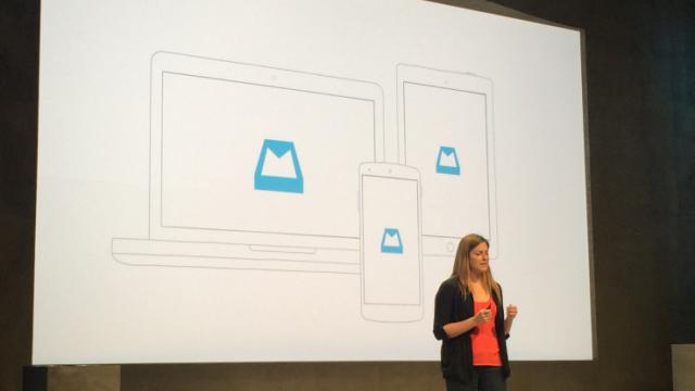 <b>Dropbox lansează Mailbox pentru Android cu Auto Swipe, vine În curând și Mailbox pentru desktop</b>Dropbox a cumpărat cu ceva vreme în urma aplicația Mailbox care se ocupă de administrarea mailurilor pe iOS, iar astăzi încep să se vadă roadele achiziției. Astfel, Dropbox lansează Mailbox for Android și oferă un preview al versiunii beta a...