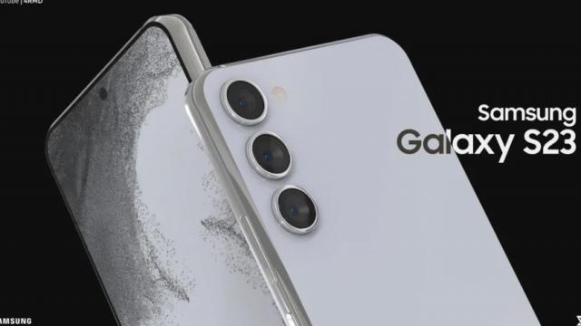 <b>Samsung Galaxy S23 ar putea fi mai ieftin decât Galaxy S22 dacă face aceste compromisuri</b>După ce am văzut toate variantele de culoare pentru Galaxy S23 şi am avut imagini de presă detaliate cu seria S23, acum avem şi o veste bună legată de preţ: s-ar putea ca S23 să fie mai ieftin decât Galaxy S22.
