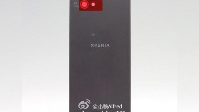<b>Sony Xperia Z2 Compact apare Într-o serie de imagini pe web, nu prea surprinde</b>Am luat contact cu Sony Xperia Z1 Compact relativ rapid după lansarea să și trebuie să spun că acesta este în continuare unul dintre cele mai puternice handseturi cu ecran sub 5 inch. Acum el se pregătește de un urmaș, sub forma lui Xperia Z2...