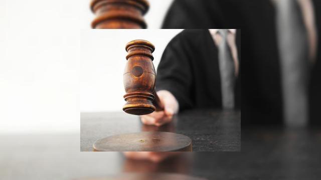 <b>Samsung a fost găsită vinovată În procesul cu Apple, trebuie să plătească daune de 119 milioane de dolari</b>După miliardul de dolari de plată de acum câțiva ani, Samsung are din nou obligația să plătească o sumă mare către Apple. în ultimele săptămâni a avut loc un nou proces între cele două companii care s-a soldat cu verdictul "vinovat" pentru...