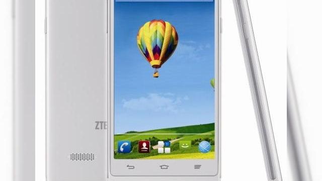 <b>ZTE Blade L2 va debuta În Europa În curând: model modest cu Jelly Bean</b>ZTE Blade L2 e gata să debuteze în Europa în acest an, cu accent pe piața din Spania și Grecia se pare. Avem de-a face cu un handset de buget aici, unul dintre acele modele care rulează Jelly Bean și nu KitKat. &nbsp; De vreme ce predecesorul...