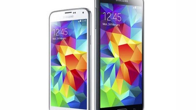 <b>Specificațiile lui Galaxy S5 Dx (Mini) ajung pe web; acesta promite un hardware mai puternic față de generațiile anterioare mini</b>Dacă acum câteva zile aflam că Galaxy S5 Mini s-ar putea numi defapt Galaxy S5 Dx, iată că astăzi dăm peste o serie de specificații ale terminalului în cauză ce au fost găsite în bazele de date ale testului benchmark GFXBench. Se pare că...