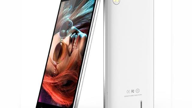 <b>Elephone P10, un nou telefon elegant cu preț mic și dotări low end apare În imagini</b>Se pare că și brandurile mai puțin cunoscute din Asia se imita între ele, astfel ca proaspăt apărutul handset Elephone P10 are azi parte de randari ce ne arată un design similar cu al handsetului iNew V3. Acesta e probabil cel mai elegant...
