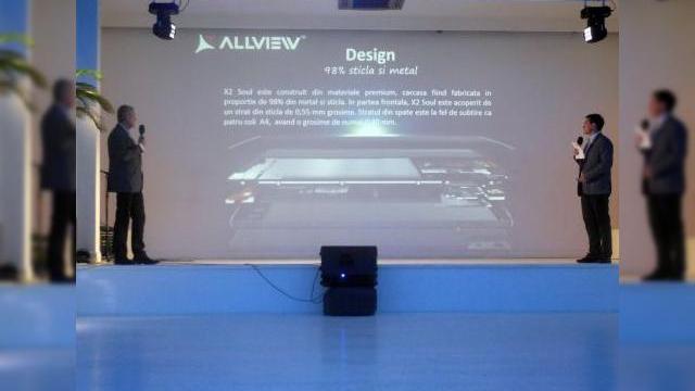 <b>Allview X2 Soul a fost lansat oficial; vine cu display Full HD de 5 inch, procesor octa-core și o talie de doar 5.5 mm (Video)</b>Astăzi, în cadrul unui eveniment ce a avut loc în București, compania brașoveană Allview a prezentat modelul X2 Soul, device bazat pe celebrul Gionee Elife S5.5, terminal care după cum spune și denumirea sa, măsoară doar 5.5 mm în grosime....