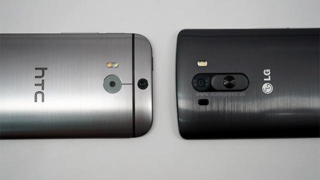<b>LG G3 comparat cu HTC One M8 Într-o nouă fotografie</b>Au mai rămas ore și nu zile până la lansarea oficială a lui LG G3, iar pe ultima sută de metri vedem o fotografie în care noul smartphone e comparat cu HTC One M8. Dacă One M8 vi se părea un telefon masiv, atunci LG G3 va fi pentru voi phabletul...