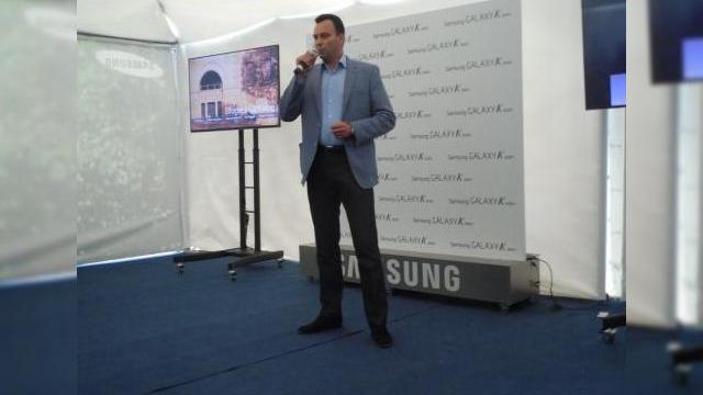 <b>Samsung Galaxy K Zoom a poposit oficial În România În cadrul unui eveniment plin de aventură</b>Astăzi, în cadrul unui eveniment ce a avut loc în parcul de aventură Edenland, București, cei de la Samsung au prezentat oficial noul camerphone Samsung Galaxy K Zoom, model care spre deosebire de predecesorul său aduce o carcasă mult mai...