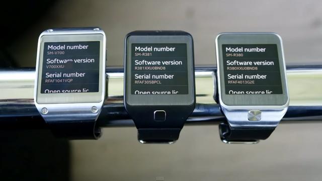 <b>Samsung Galaxy Gear primește o actualizare care șterge Android și instalează Tizen</b>Iată o veste interesantă: Samsung Galaxy Gear a primit o actualizare care îi șterge Android și îl înlocuiește cu Tizen OS. Găsiți aici un review detaliat al acestui ceas, iar actualizarea e destul de importantă și sunt sigur că a făcut...