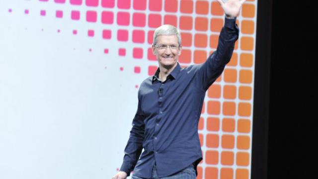 <b>WWDC 2014: iOS 8 și OS X Yosemite anunțate oficial, Împreună cu o serie de Îmbunătățiri pentru dezvoltatori și noi funcții</b>Astăzi a avut loc keynote-ul din cadrul WWDC 2014 și nu, nu am asistat la debutul lui iPhone 6 sau al unui iWatch, așa cum ne așteptăm de altfel (găsiți aici live (re)blogginul nostru), în schimb, Tim Cook, Phil Schiller și Craig Federighi au...