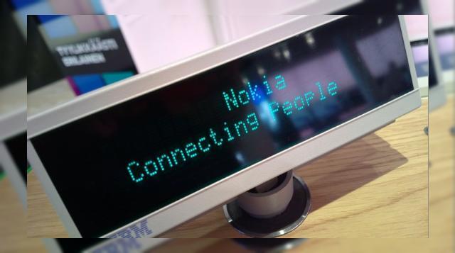 <b>Nokia șantajata să plătească milioane de euro pentru a proteja o cheie de criptare a telefoanelor Symbian</b>Conform site-ului MTV din Finlanda, Nokia ar fi fost șantajata să plătească milioane de euro unei persoane care ar fi intrat în posesia unei chei de criptare pentru telefoanele Symbian. Plata ar fi avut loc în anul 2007, iar mai jos aflați detalii....