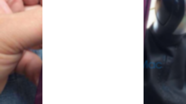 <b>Iată imagini cu panoul ecranului de pe iPhone 6 de 5.5 inch</b>Celebrul blogger Sonny Dickson a publicat imagini cu panoul ecranului lui iPhone 6, în versiunea de 5.5 inch. După cum știți deja, Apple ne pregătește pentru acest an atât o versiune de 4.7 inch a lui iPhone 6, cât și una de 5.5 inch, un phablet....