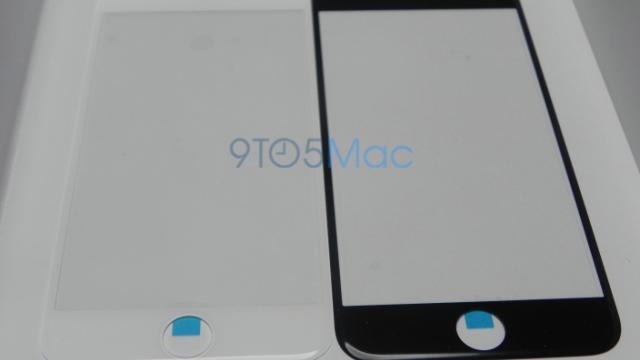 <b>Panoul frontal ce va acoperi display-ul lui iPhone 6 comparat Într-o serie de fotografii cu display-ul de pe iPhone 5</b>După ce în lunile precedente eram asaltați cu machete de iPhone 6 aproape în fiecare zi, acum a venit timpul ca panourile viitoarei generații iPhone să se afle în discuție. De curând, o galerie cuprinzătoare de fotografii ce prezintă o...