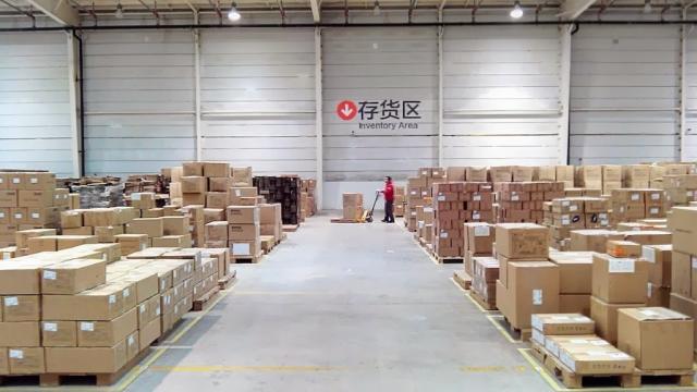 <b>Xiaomi a vândut 26.1 milioane de smartphone-uri În prima jumătate a acestui an, depășind deja vânzările totale pe 2013</b>Xiaomi este definiția poveștii de succes, această companie din China evoluând de la statutul de producător indie de smartphone-uri la unul dintre marii jucători ai pieței Android. Azi aflăm și cifre de vânzare pentru prima jumătate a anului...