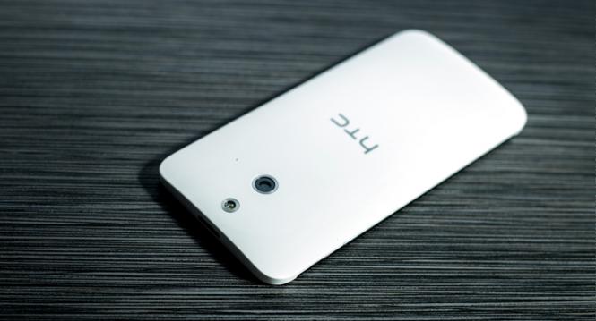 <b>HTC One (E8) nu va fi o jucărie ieftină! Prețul acestuia va trece de pragul de 500 euro</b>Deși existau mari așteptări ca varianta din plastic a lui HTC One (M8) să fie una mult mai accesibilă, iată că situația nu va sta chiar așa. Potrivit unui retailer rus, mai precis Hi-Tech.Mail.ru, One (E8) va ajunge pe piața din Rusia în...