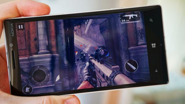<b>Modern Combat 5 disponibil pe Windows Phone acum, În curând și pe Windows 8</b>Modern Combat 5: Blackout a debutat mai devreme pe Android, astfel că în loc să sosească pe 24 iulie a venit pe 23, iar acum faimosul FPS a ajuns și pe Windows Phone. Până acum astfel de jocuri hit ajungeau cu luni întârziere pe platforma celor...